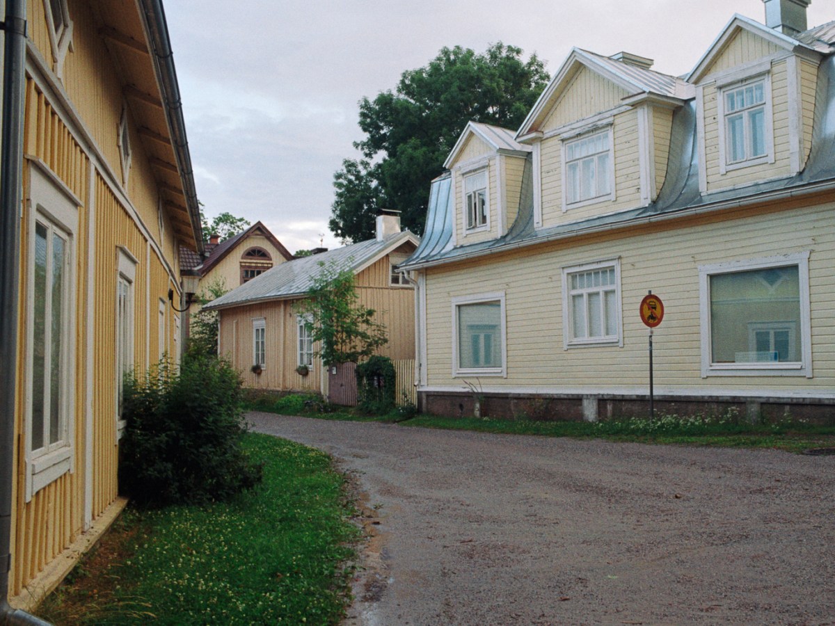 Walking through the Old Town of&nbsp;Parainen